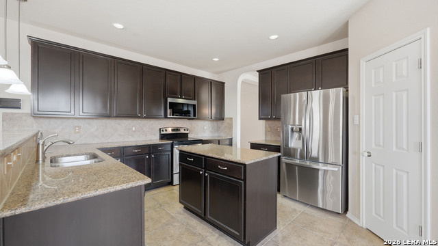 Image 7 of 27 For 305 Hazeltine Way