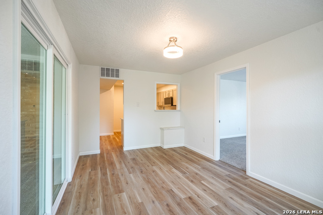 Image 12 of 29 For 3934 Southport