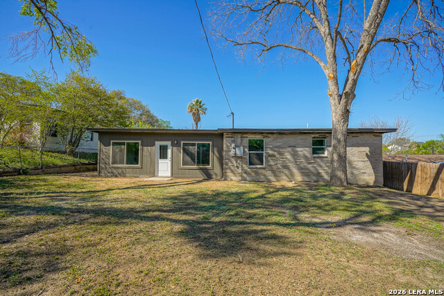 Image 27 of 29 For 3934 Southport