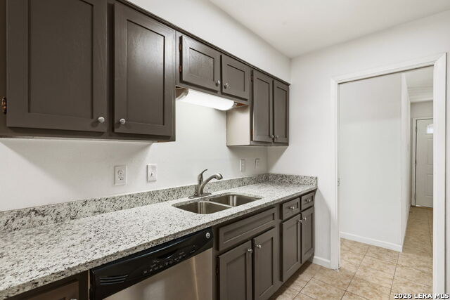 Image 10 of 25 For 5167 Village