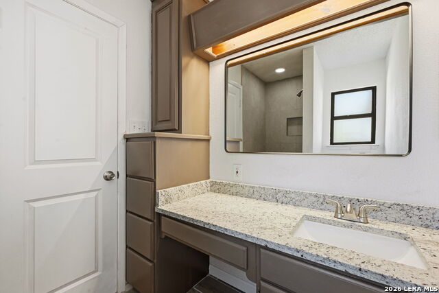 Image 17 of 25 For 5167 Village