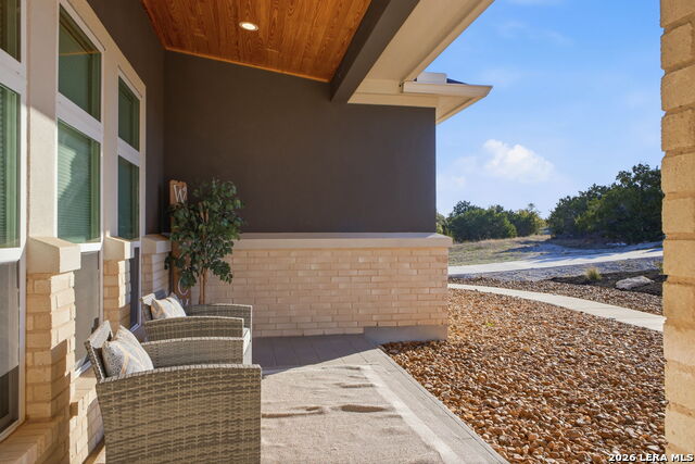 Image 11 of 50 For 321 Vista View Place