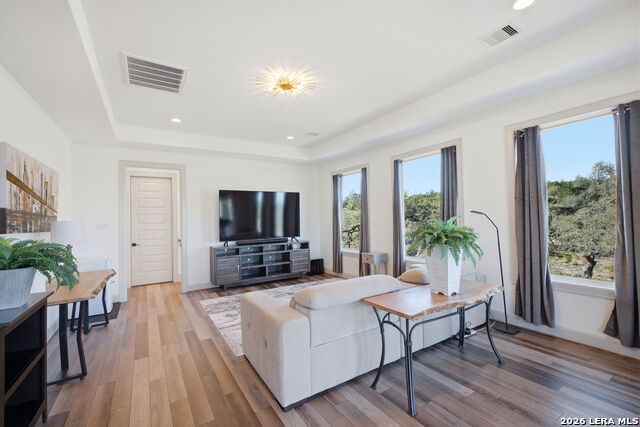 Image 31 of 50 For 321 Vista View Place