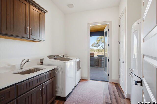 Image 41 of 50 For 321 Vista View Place