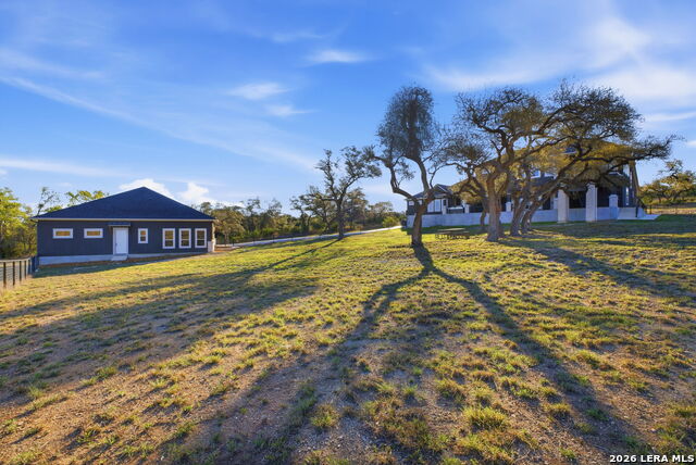 Image 5 of 50 For 321 Vista View Place