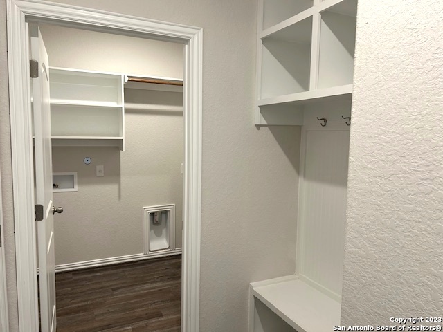 Image 14 of 22 For 2043 Chelsea Grove