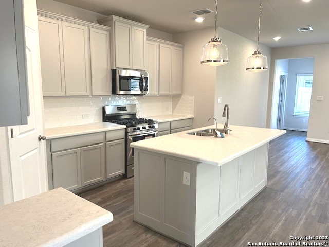 Image 3 of 22 For 2043 Chelsea Grove