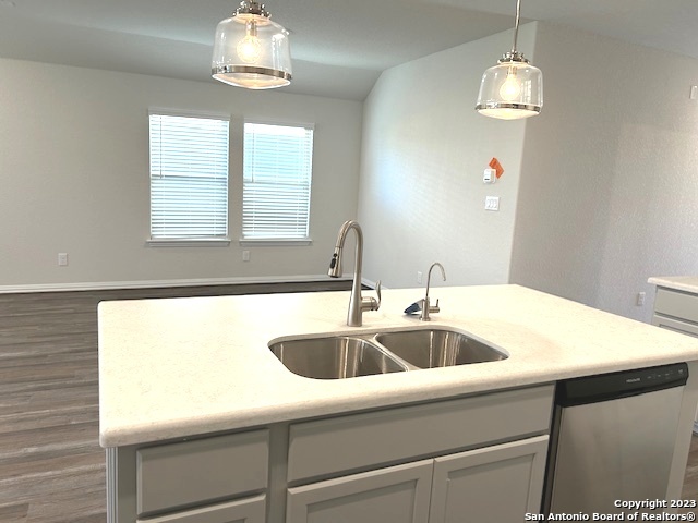 Image 7 of 22 For 2043 Chelsea Grove