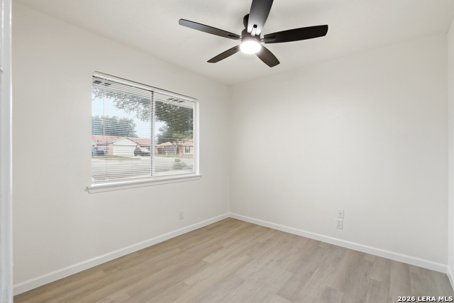 Image 19 of 26 For 4706 Esterbrook