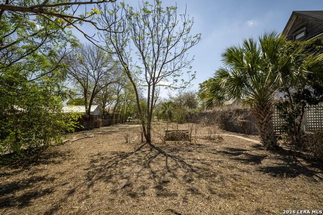 Image 15 of 42 For 810 Mason  