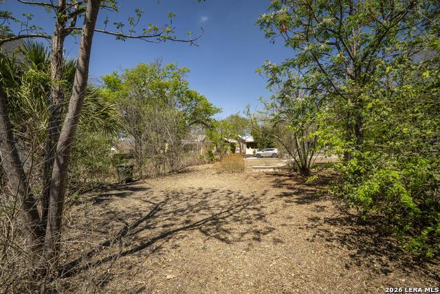 Image 17 of 42 For 810 Mason  