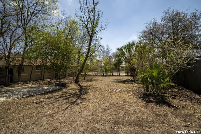 Image 22 of 42 For 810 Mason  