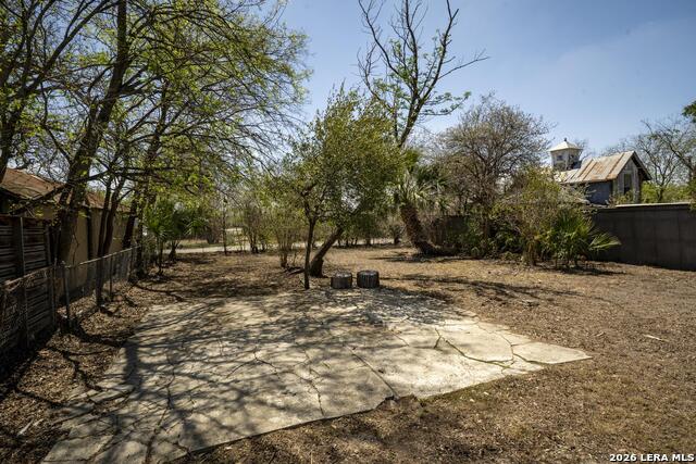 Image 29 of 42 For 810 Mason  