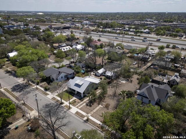 Image 3 of 42 For 810 Mason  