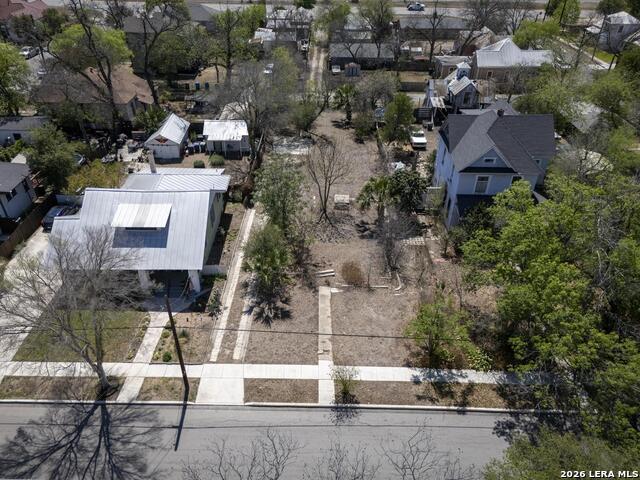 Image 34 of 42 For 810 Mason  