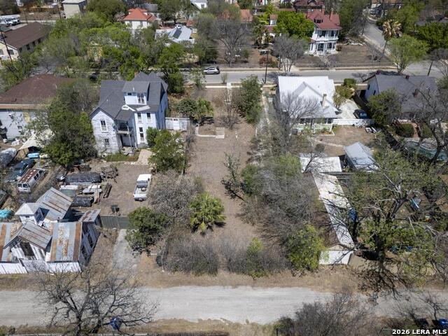 Image 37 of 42 For 810 Mason  