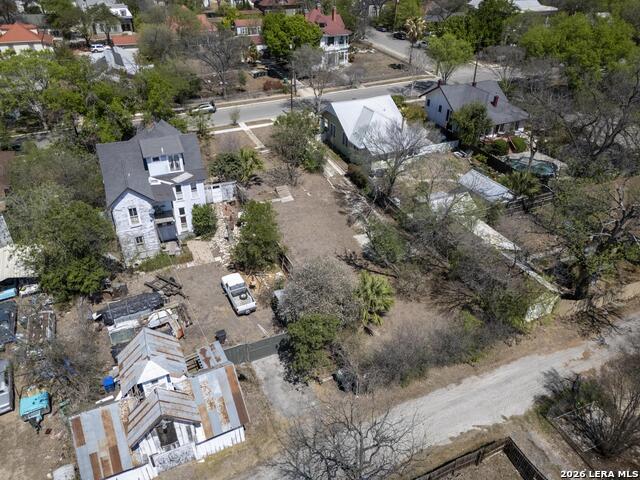 Image 4 of 42 For 810 Mason  