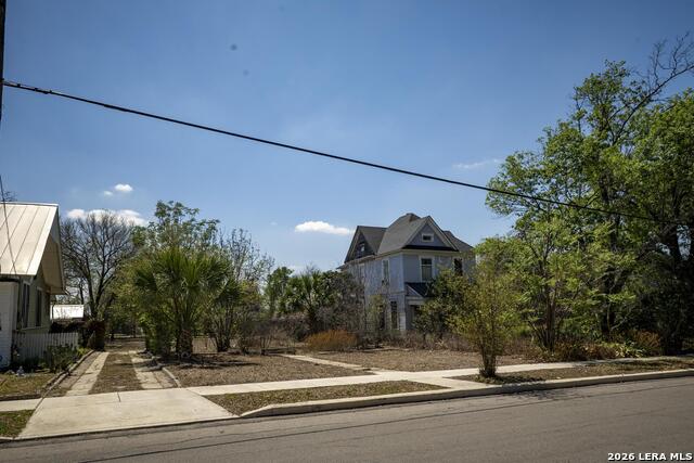 Image 7 of 42 For 810 Mason  