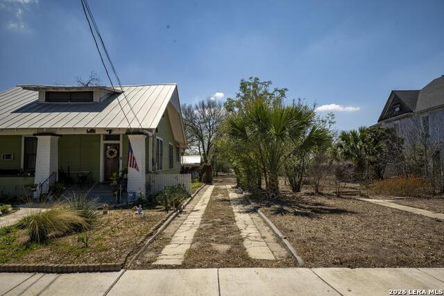 Image 8 of 42 For 810 Mason  