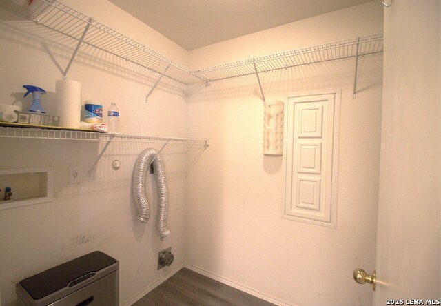 Image 18 of 21 For 137 Willow Brook