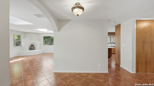 Image 7 of 49 For 625 Mountain Laurel