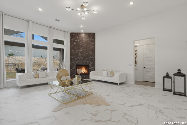 Image 16 of 50 For 2035 Buckner