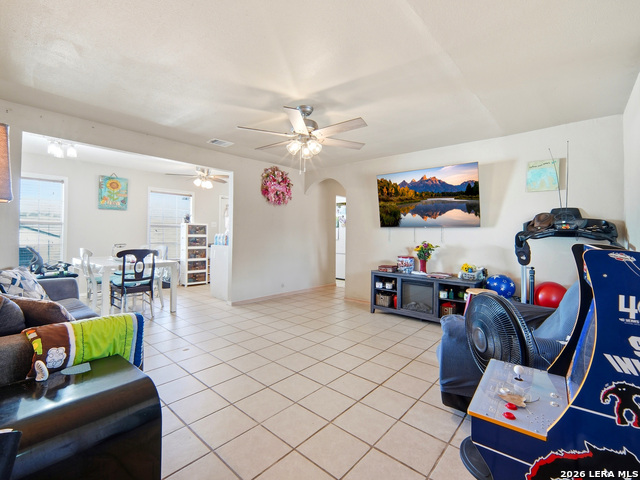 Image 4 of 25 For 179 Howle Ave