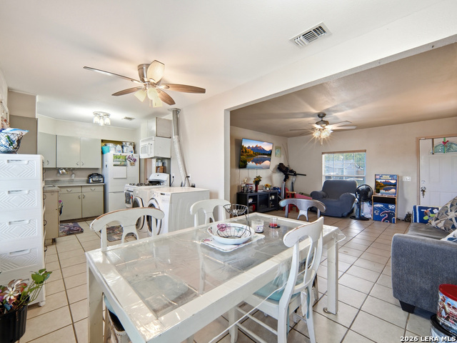 Image 7 of 25 For 179 Howle Ave