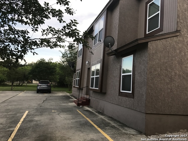 Image 15 of 17 For 1403 Loma Alto  3