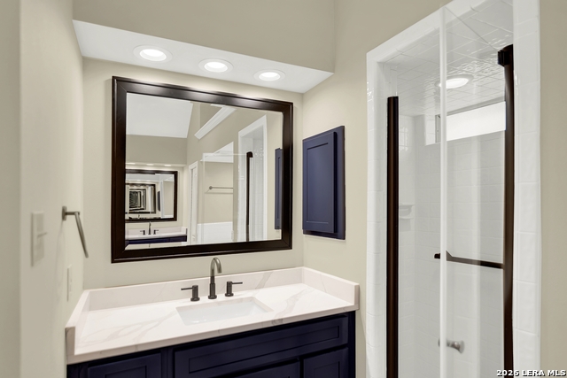 Image 23 of 40 For 1512 Oak Tree Cir