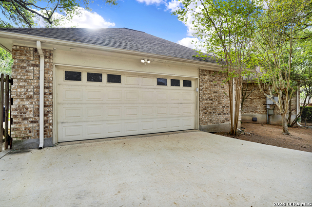 Image 33 of 40 For 1512 Oak Tree Cir