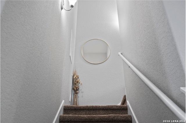 Listing photo id 10 for 10439 Lateleaf Oak