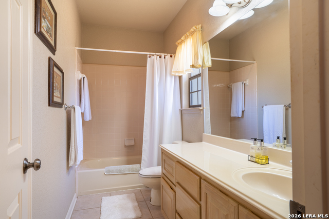 Image 13 of 25 For 115 Stonegate North