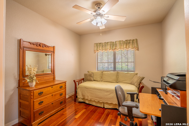 Image 15 of 25 For 115 Stonegate North