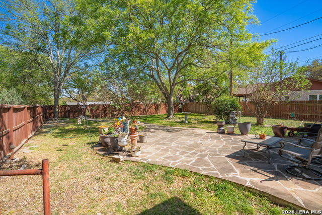 Image 19 of 25 For 115 Stonegate North