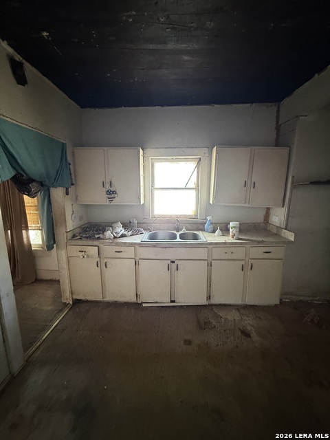 Image 2 of 36 For 3007 Buena Vista