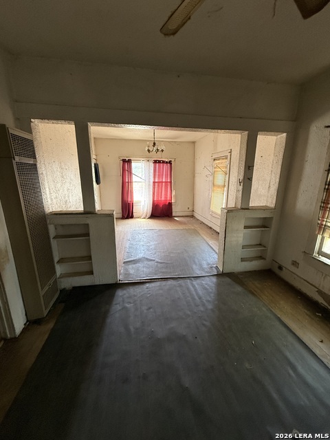 Image 3 of 36 For 3007 Buena Vista