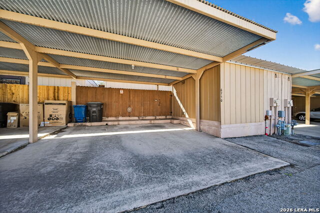 Image 22 of 33 For 6750 Crown Ridge