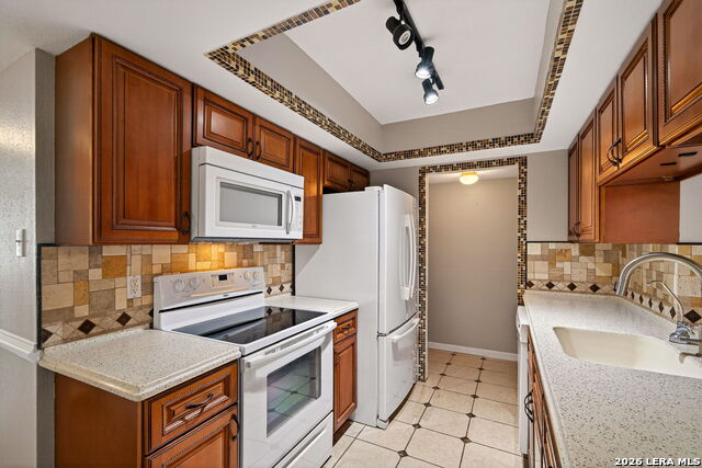 Image 7 of 33 For 6750 Crown Ridge