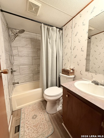 Image 14 of 35 For 721 Oak Dr  