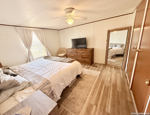 Image 16 of 35 For 721 Oak Dr  