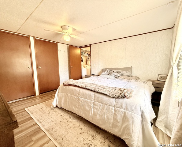 Image 17 of 35 For 721 Oak Dr  