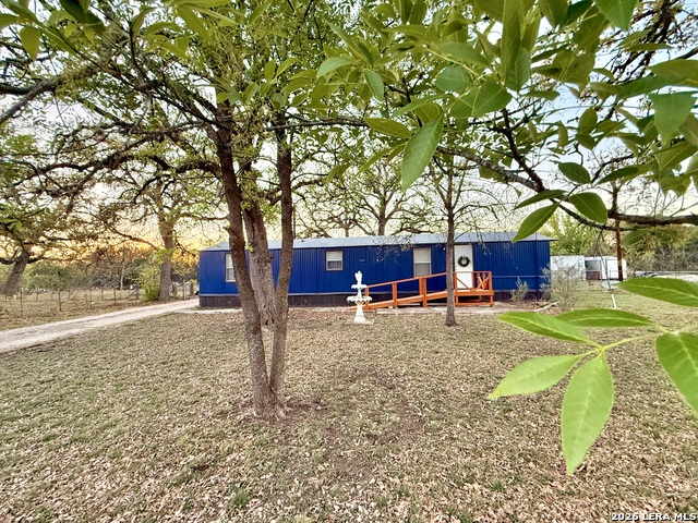 Image 2 of 35 For 721 Oak Dr  