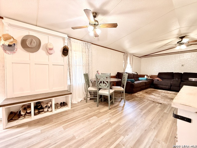 Image 8 of 35 For 721 Oak Dr  