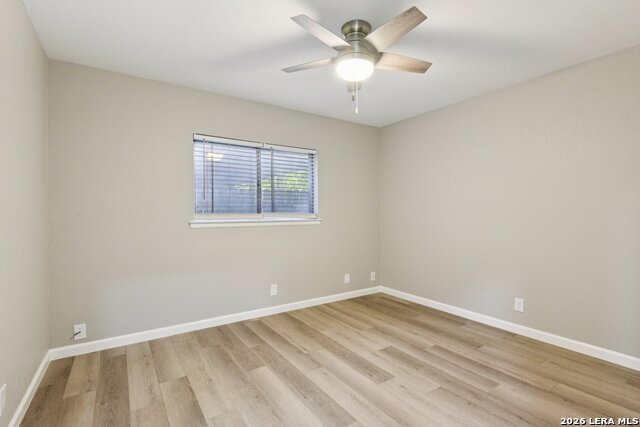 Image 17 of 29 For 11815 Broadwood