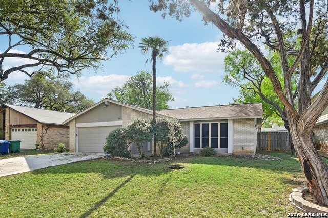 Image 2 of 29 For 11815 Broadwood