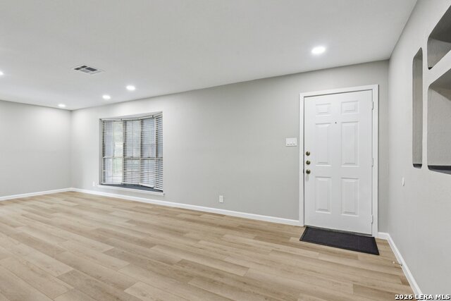 Image 3 of 29 For 11815 Broadwood