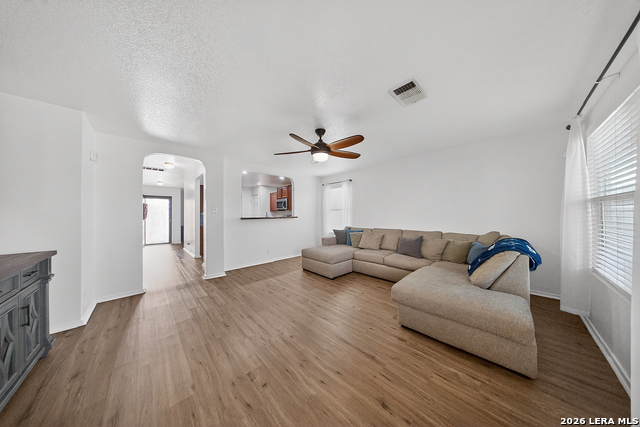 Image 10 of 40 For 11523 Oaks Hike