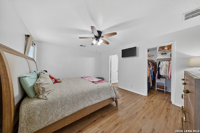 Image 12 of 40 For 11523 Oaks Hike