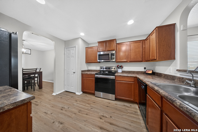 Image 6 of 40 For 11523 Oaks Hike